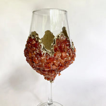 Cargar imagen en el visor de la galería, Set of 2 |Crystal Wine Glasses with Gold Plated Red Agate/Quartz Semi-precious Crystals | 16 oz/465 ml