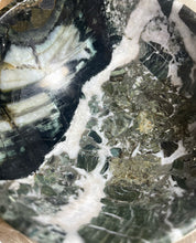 Cargar imagen en el visor de la galería, 4” Black Zebra Onix Bowl