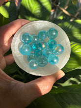Cargar imagen en el visor de la galería, Blue Angel Aura Mini Sphere