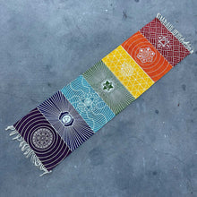 Cargar imagen en el visor de la galería, 7 Chakras Yoga Rug