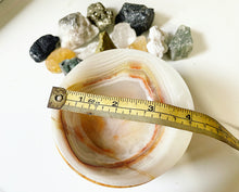 Cargar imagen en el visor de la galería, Onix Bowl 4” + 5 Crystals Abundance Bundle