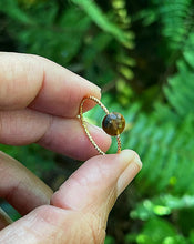 Cargar imagen en el visor de la galería, Natural Gems Twist Gold Copper Ring