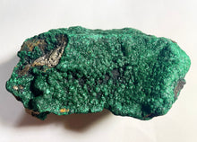 Cargar imagen en el visor de la galería, Huge Malachite Specimen 7”