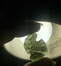 Cargar imagen en el visor de la galería, Moldavite 3.35G