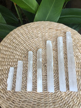 Cargar imagen en el visor de la galería, Selenite Sticks