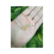 Cargar imagen en el visor de la galería, Chakras Chips Stones Necklace