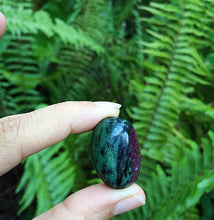 Cargar imagen en el visor de la galería, Ruby Zoisite Tumblestones