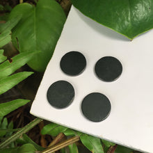 Cargar imagen en el visor de la galería, Sungite Cell Phone EMF Protection Round Sticker
