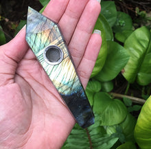 Cargar imagen en el visor de la galería, Crystal Quartz Smoking Pipes