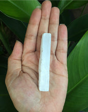 Cargar imagen en el visor de la galería, Selenite Sticks