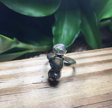 Cargar imagen en el visor de la galería, Rough Moldavite, Campo de Cielo, Herikmer Diamond 925 Silver Ring