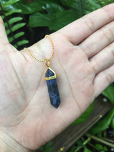 Cargar imagen en el visor de la galería, Crystal Quartz Hexagonal Necklace