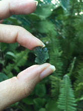 Cargar imagen en el visor de la galería, Moldavite 1.94G