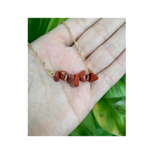 Cargar imagen en el visor de la galería, Chakras Chips Stones Necklace