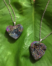 Cargar imagen en el visor de la galería, Rainbow Aura Titanium Quartz Druzy Heart Silver Necklace