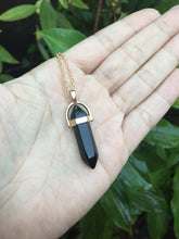 Cargar imagen en el visor de la galería, Crystal Quartz Hexagonal Necklace