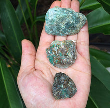 Cargar imagen en el visor de la galería, Chrysocolla Copper Raw Chunks