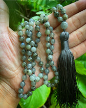 Cargar imagen en el visor de la galería, Labradorite Japa Mala