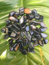 Cargar imagen en el visor de la galería, Blue Tiger Eye Tumblestones