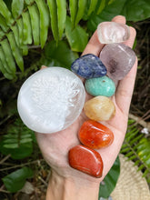 Cargar imagen en el visor de la galería, Selenite Engraved Lotus Flower + Chakra Set 7 Crystals