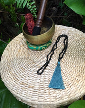 Cargar imagen en el visor de la galería, Black Agate Japa Mala