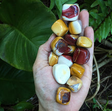 Cargar imagen en el visor de la galería, Mookaite Jasper Tumblestones