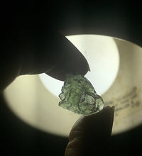 Cargar imagen en el visor de la galería, Moldavite 1.19G