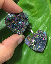 Cargar imagen en el visor de la galería, Rainbow Aura Titanium Quartz Druzy Heart Silver Necklace