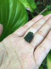 Cargar imagen en el visor de la galería, Moldavite 1.97G