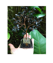 Cargar imagen en el visor de la galería, Orgonite Pyramid Base Gemstones Tree