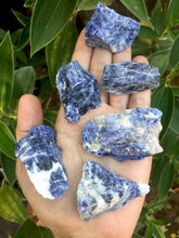 Cargar imagen en el visor de la galería, Sodalite Raw Chunks