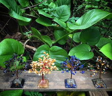 Cargar imagen en el visor de la galería, Orgonite Pyramid Base Gemstones Tree