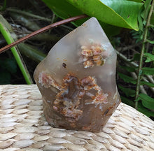 Cargar imagen en el visor de la galería, Flower Agate Self Stand Flames