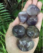 Cargar imagen en el visor de la galería, Amethyst Large Tumblestones