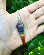 Cargar imagen en el visor de la galería, 7 Chakras Palmstones, Pendulum & Bracelet Kit