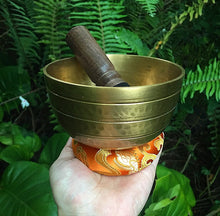 Cargar imagen en el visor de la galería, Tibetan Singing  Bowls