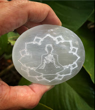 Cargar imagen en el visor de la galería, Selenite Engraved Jumbo Palm Stones