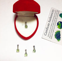 Cargar imagen en el visor de la galería, Round Faceted Moldavite Silver Pendant with SIGNED CERTIFICATE of AUTHENTICITY