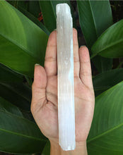 Cargar imagen en el visor de la galería, Selenite Sticks