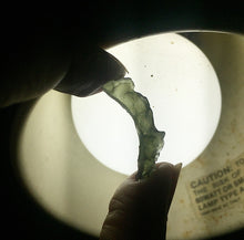 Cargar imagen en el visor de la galería, Moldavite 1.08G