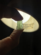 Cargar imagen en el visor de la galería, Moldavite 1.25G