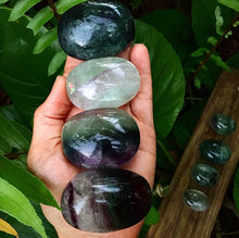 Cargar imagen en el visor de la galería, Fluorite Jumbo Palmstone
