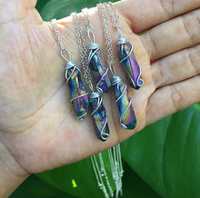 Cargar imagen en el visor de la galería, Aura Titanium Quartz Wired Silver Steel Necklace