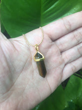 Cargar imagen en el visor de la galería, Crystal Quartz Hexagonal Necklace