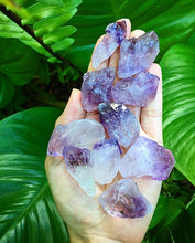 Cargar imagen en el visor de la galería, Amethyst Raw Points