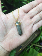 Cargar imagen en el visor de la galería, Crystal Quartz Hexagonal Necklace