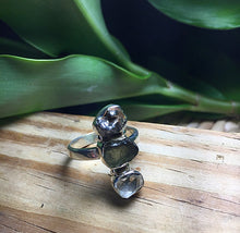 Cargar imagen en el visor de la galería, Rough Moldavite, Campo de Cielo, Herikmer Diamond 925 Silver Ring