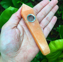 Cargar imagen en el visor de la galería, Crystal Quartz Smoking Pipes