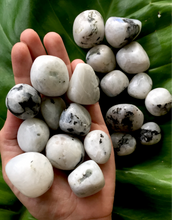 Cargar imagen en el visor de la galería, Moonstone Large Polished Tumblestones
