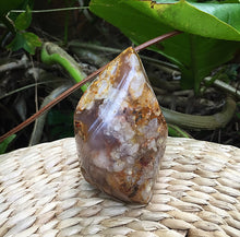Cargar imagen en el visor de la galería, Flower Agate Self Stand Flames